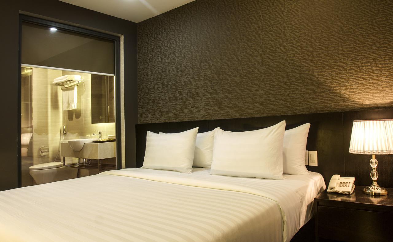 Golden Hotel На Транг Екстериор снимка