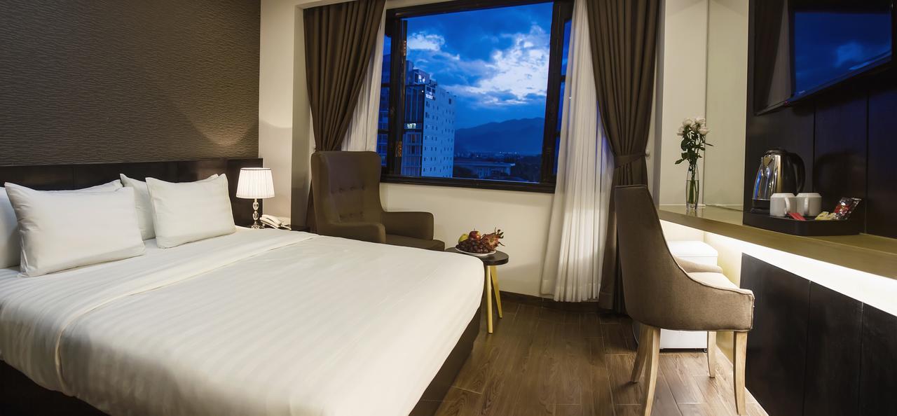 Golden Hotel На Транг Екстериор снимка