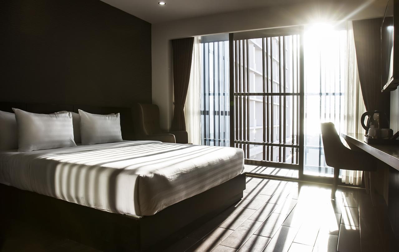 Golden Hotel На Транг Екстериор снимка