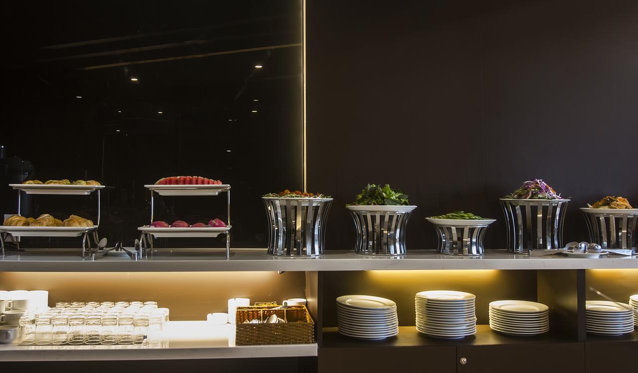 Golden Hotel На Транг Екстериор снимка