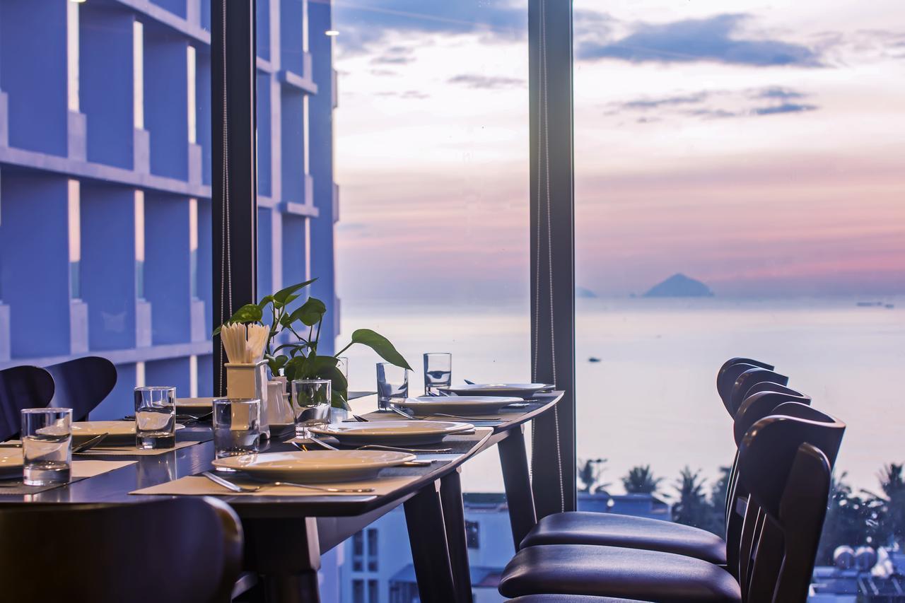 Golden Hotel На Транг Екстериор снимка